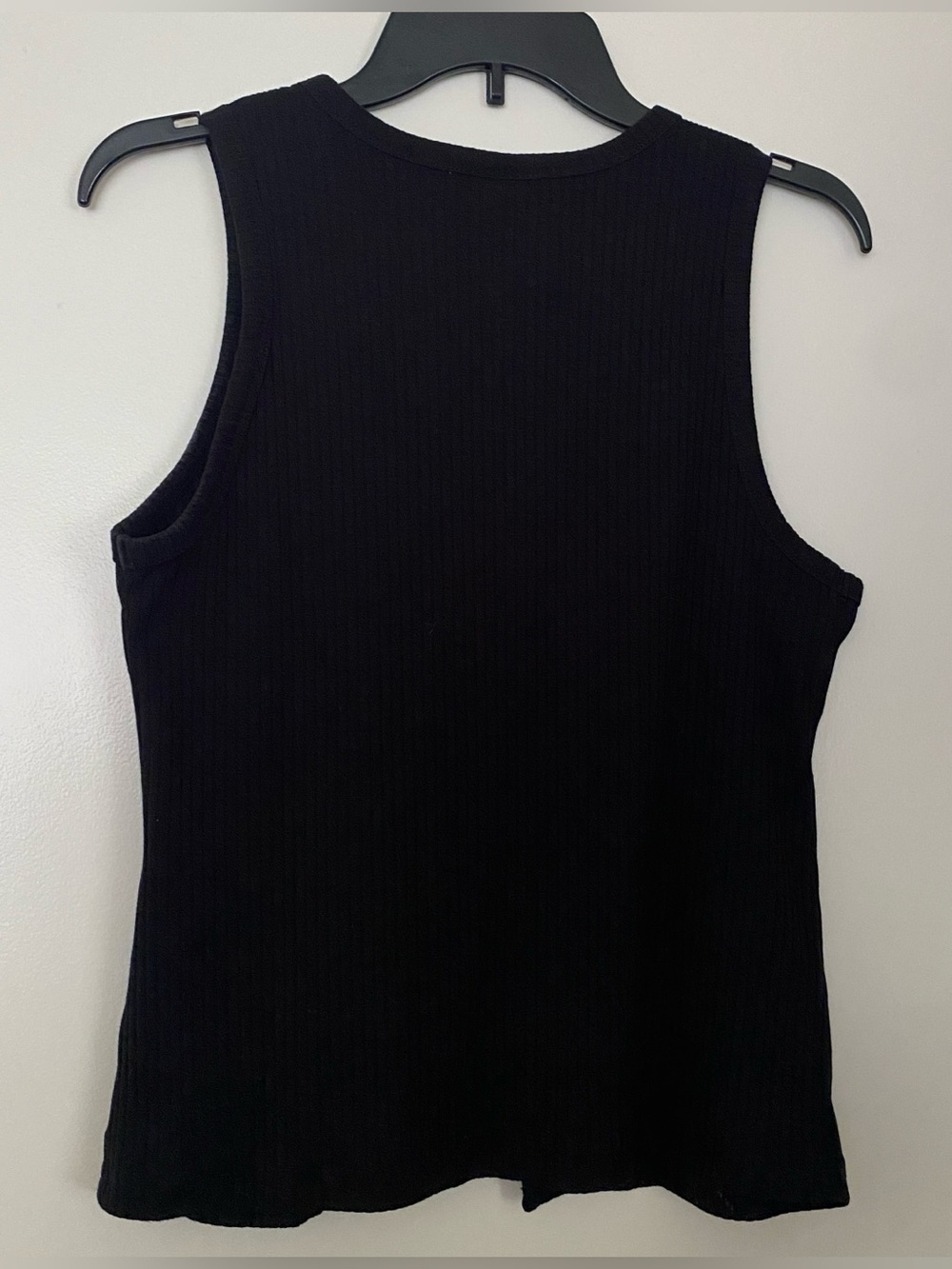 Old Navy Sleeveless Button-Down Ribbed Top - Picture 5 of 5